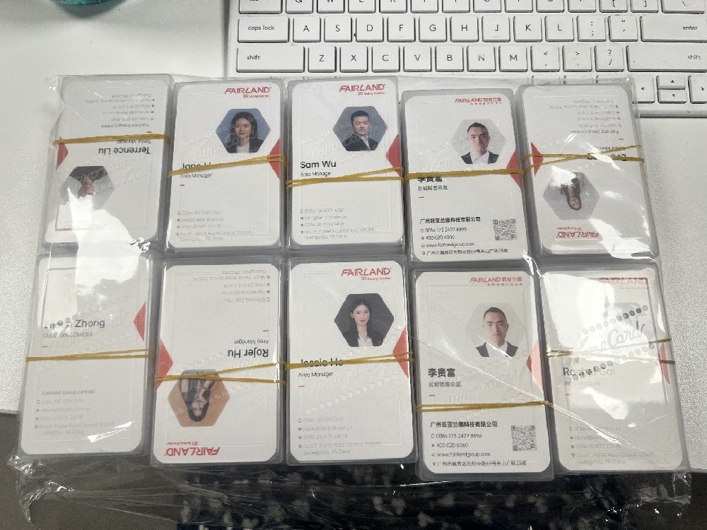 名片印刷：個人與企業形象的精致名片